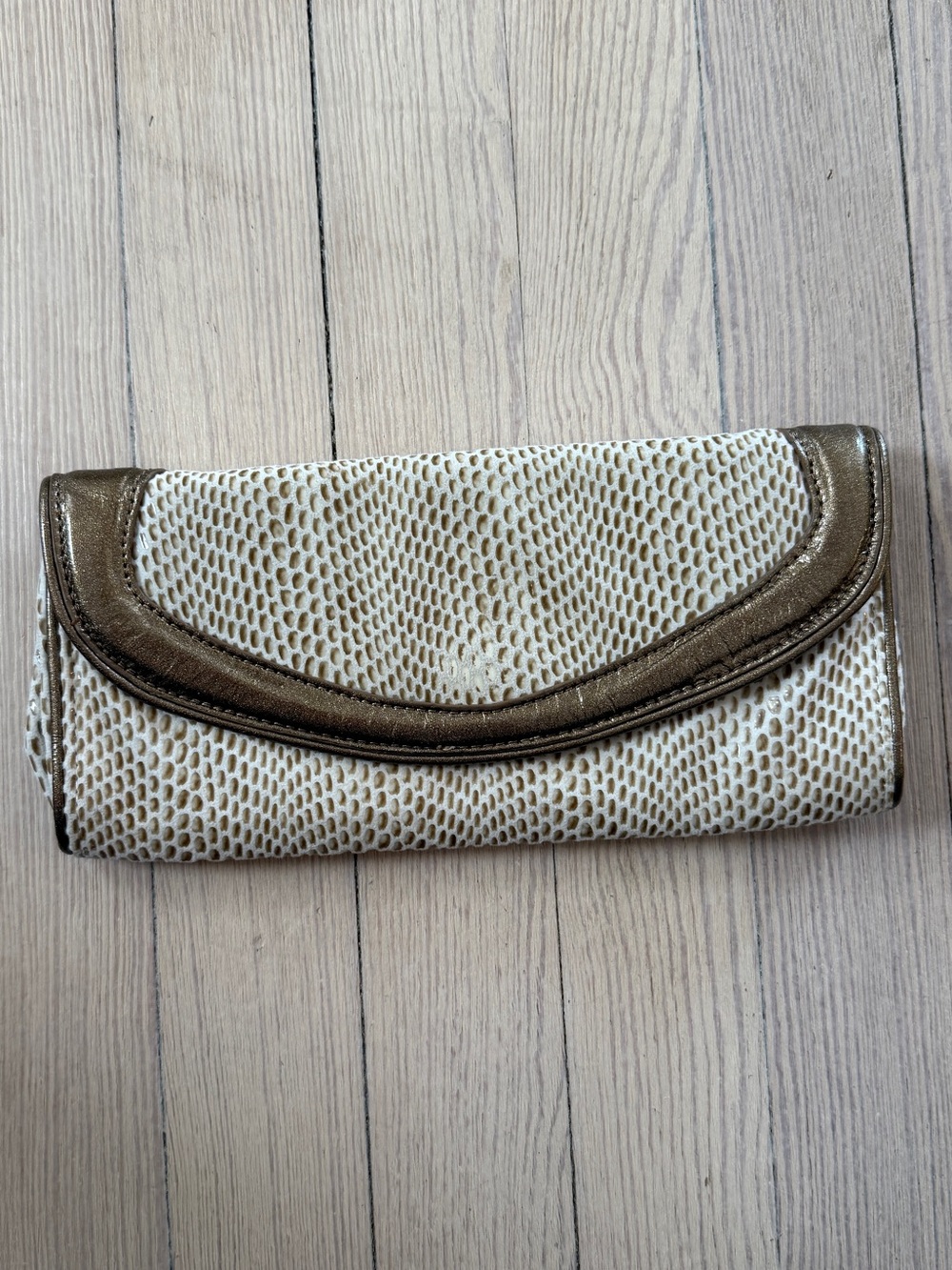 SONDRA ROBERTS Women’s SR2 Snakeskin Embossed Clutch Crossbody Bag 10”